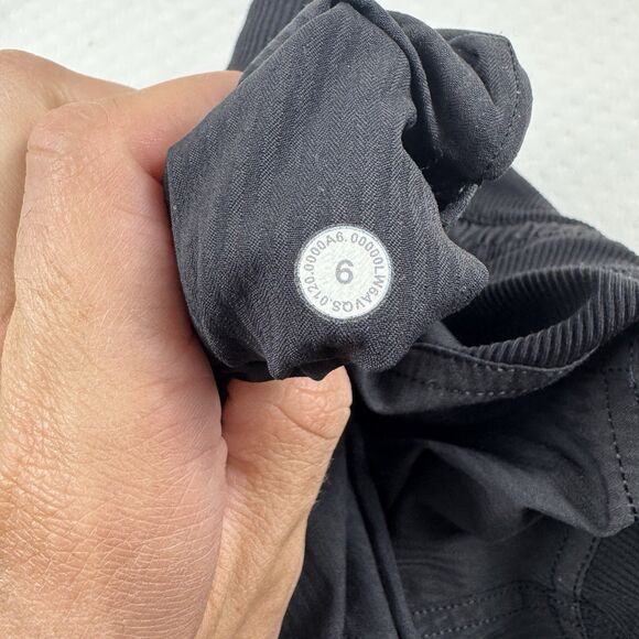 Lululemon Dance Studio Crop Pant Women 6 Black Capri Stretch Performance - Picture 7 of 7